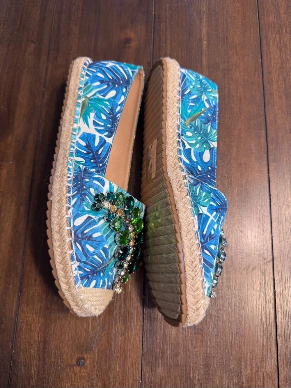 Lauren Lorraine Espadrille Flats Tropical Palm Crystal Embellished Shoes 8 NIB